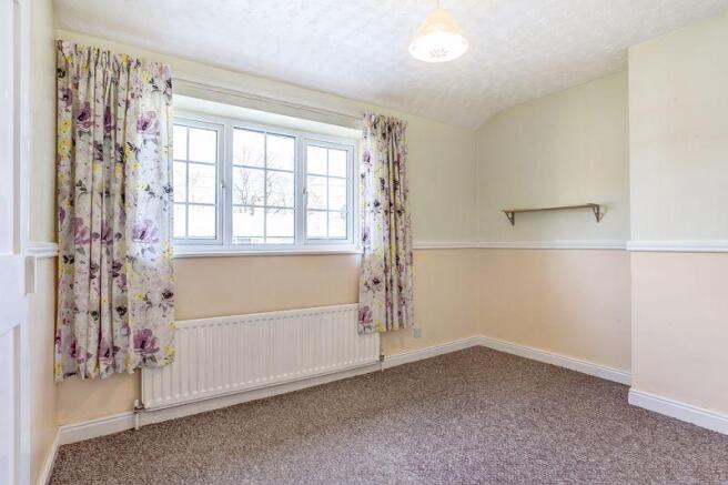BEDROOM 1 FRONT 