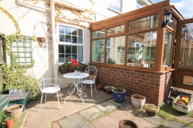 OUTDOOR SITTING AREA