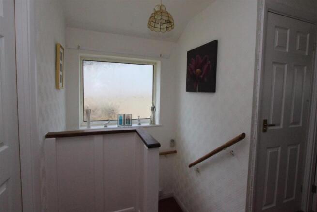 87 St Davids Drive 008.JPG