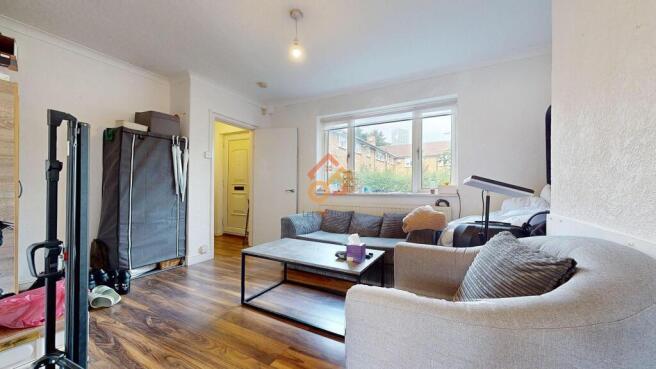 5d6a00f9f0f518e89b95a86b50774c4d.jpg