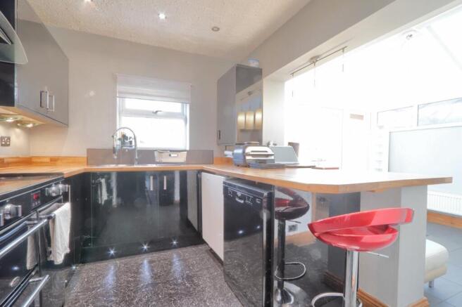 Del Strother Avenue, Grangefield – pohled 6