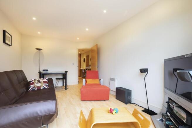 cayenne court 2 F...