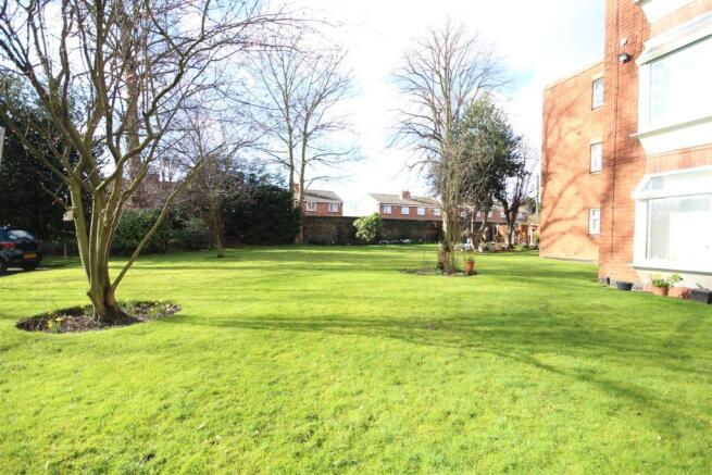 Field House communal
