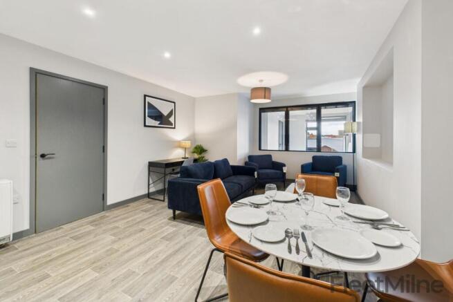 Living/dining room