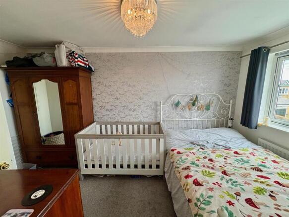 3 bed Detached for sale Image 11