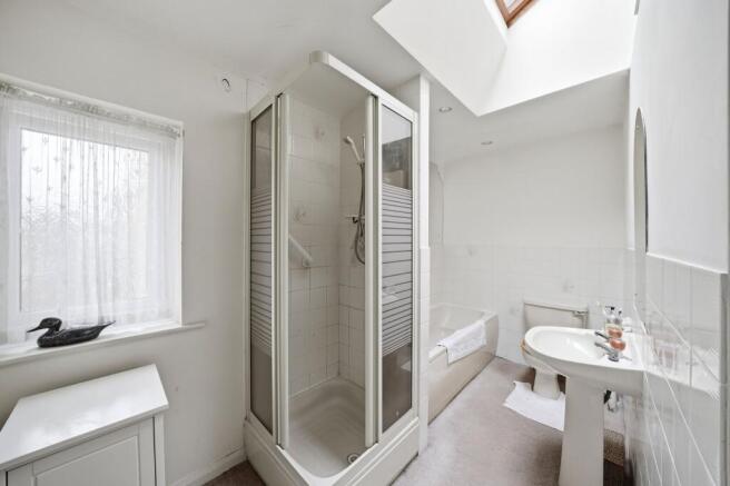 3 bed Semi-Detached for sale Image 11