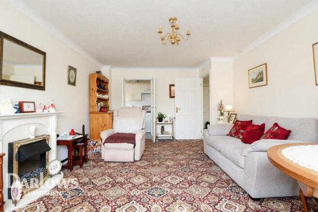 1-bed flat on Fidlas Road, Cardiff, £125,000