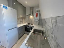 81c, New Road, London E1 1HH