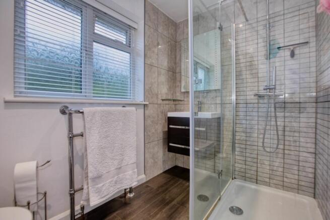 Large Double Bedroom with En Suite