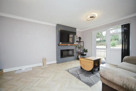 Lower Holway Close, Taunton