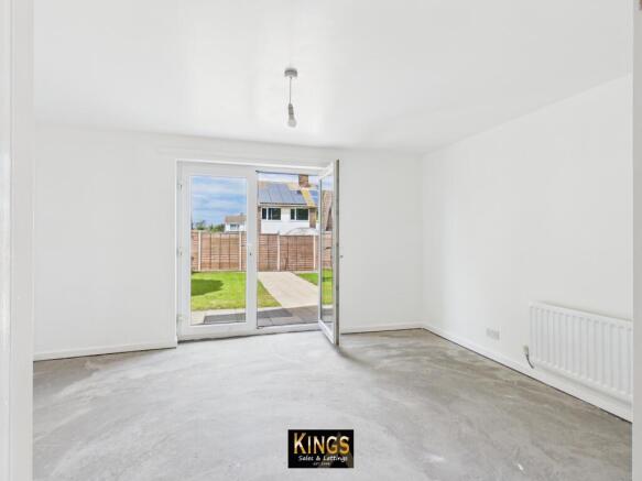 4 bed Detached for sale Image 5