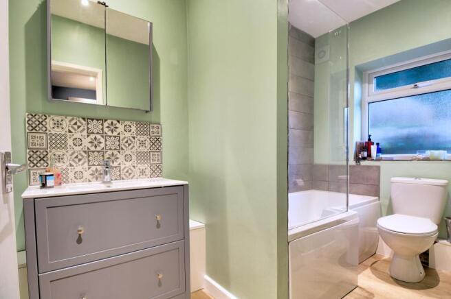 Bathroom1