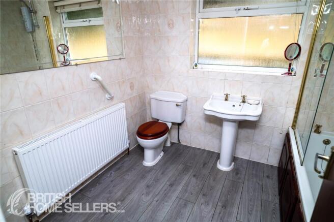3 bed Bungalow for sale Image 10