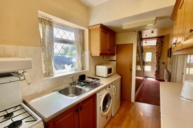 3 bed Semi-Detached for sale Image 10