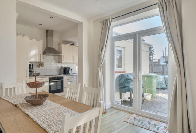 1417991-9-69a802b...