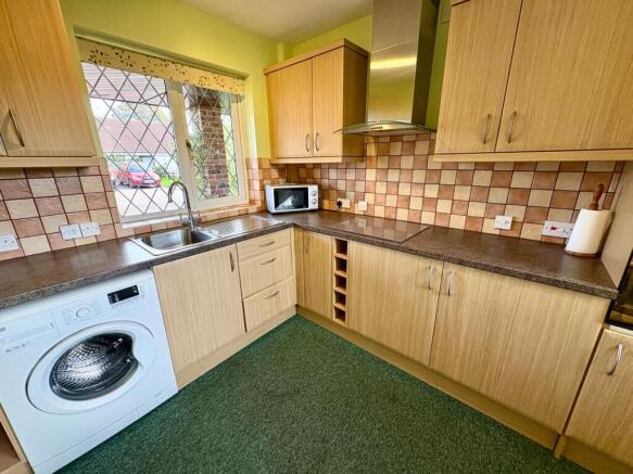 The Hawthorns, Lutterworth, LE17 photo 3