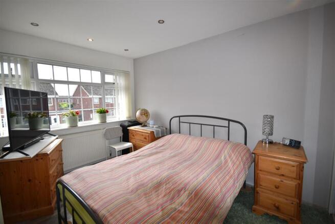 3 bed Semi-Detached for sale Image 7