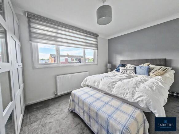 4 bed Semi-Detached for sale Image 9