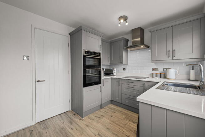 2 bed Semi-Detached for sale Image 7