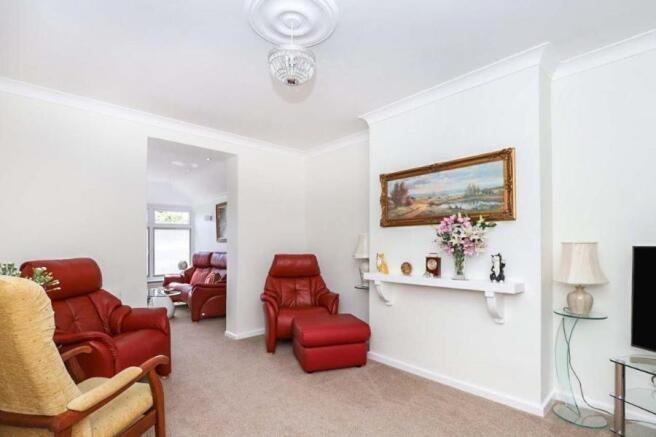 2 bed Semi-Detached to rent Image 7