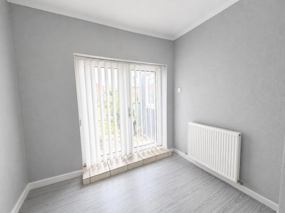 3 bed Terraced for sale Image 4