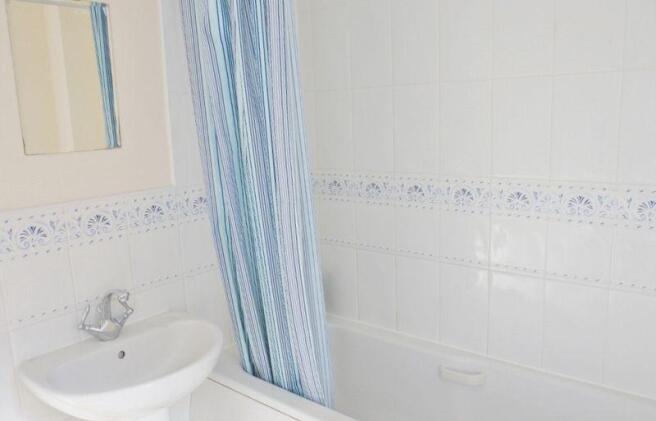 Family bathroom 