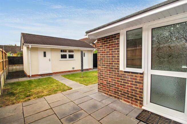 Rear Garden & Garden Room
