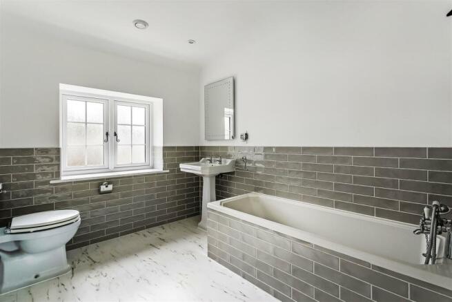 house. Partnership Shere