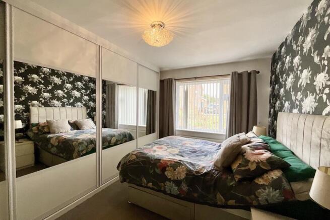 2 bed Bungalow for sale Image 12