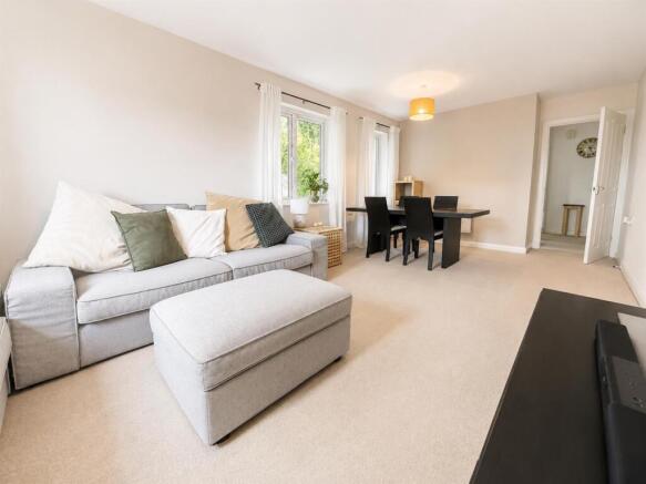 Living Room / Dining Room