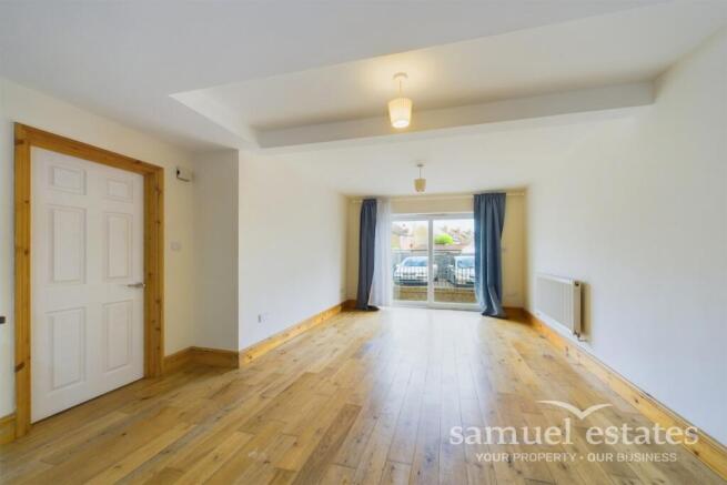 Living Room / Kitche