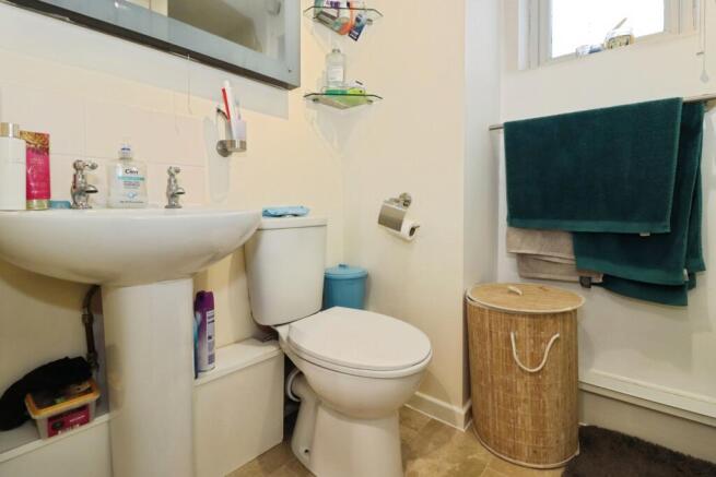 Ellan Hay Road, Bradley Stoke, Bristol, Gloucestershire, BS32 photo 4