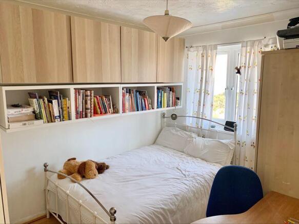 Photo 10