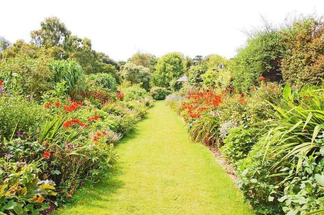 Upton Country House Gardens