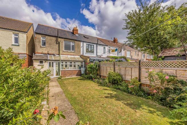 8 Wesley Grove, Copnor-Small-PorticoMarketing-Sold