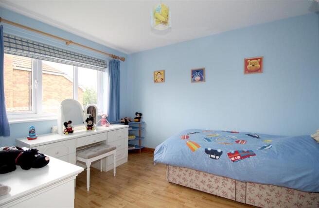 6018_Fern Close.jpg