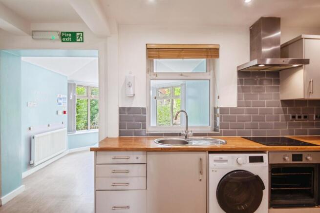 2 bed Town House for sale Image 8