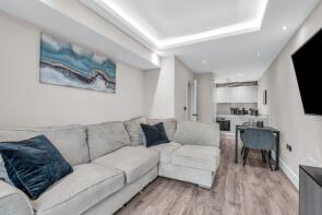 Flat 7, Fountain House, Parkway, Welwyn Garden City AL8 6DS
