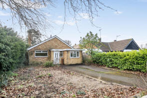 24, Pinewood Grove, Addlestone KT15 3BU