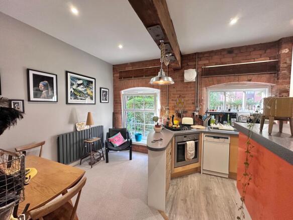 Kitchen Diner 1