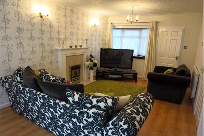 Lounge/Dining Room
