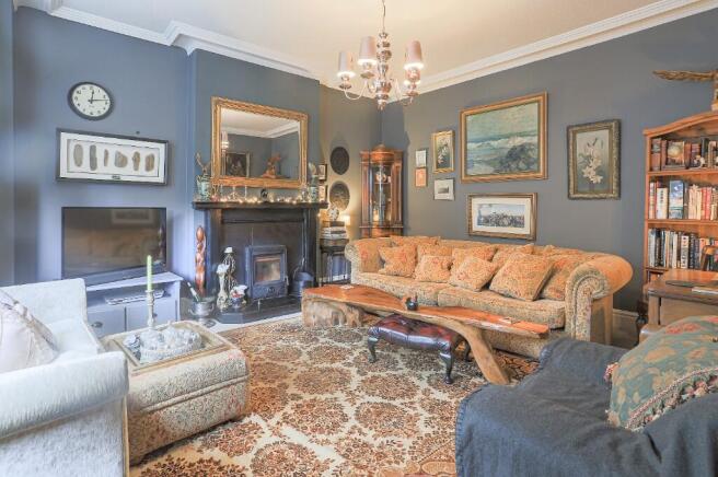 4 bed Detached for sale Image 12