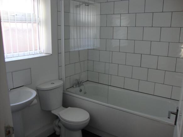 bath/shower room
