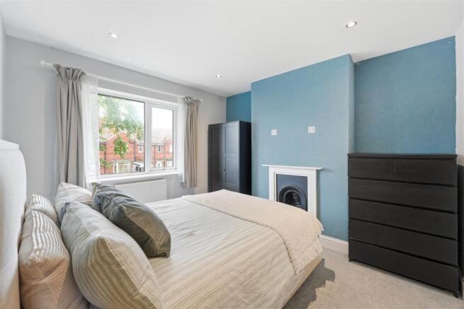 3 bed Terraced for sale Image 7