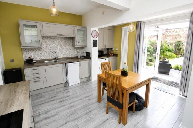 2 bed Terraced for sale Image 10
