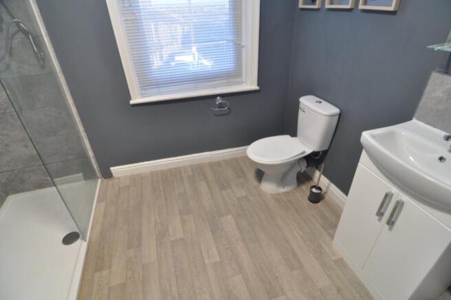 1 bed House Share to rent Image 6