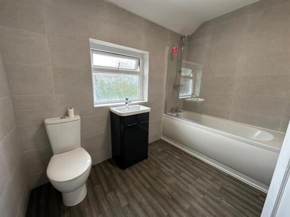 2 bed Terraced for sale Image 8