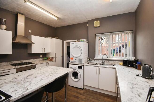 daba627c-U 20 2814 29.JPG