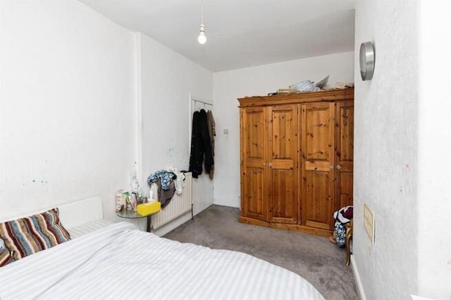 4 bed Terraced for sale Image 10