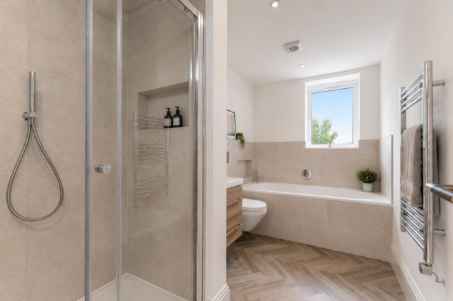 3 bed Apartment for sale Image 12